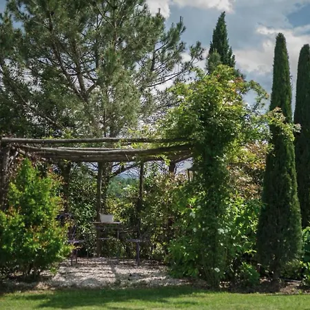 Casale Sul Lago